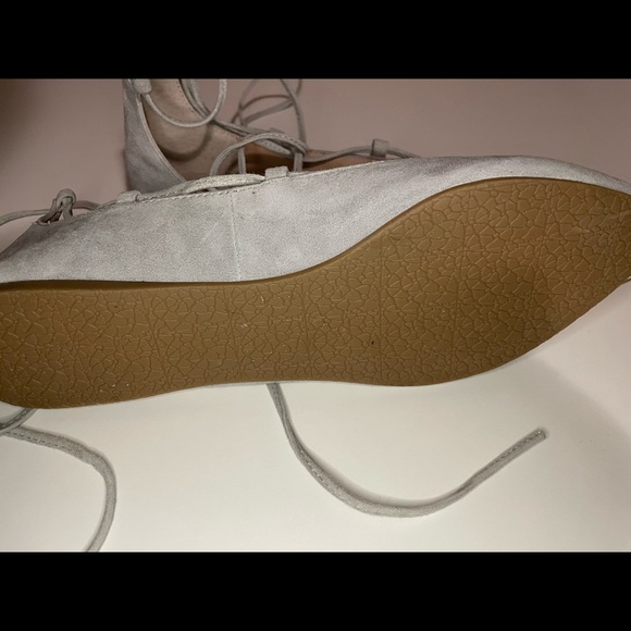Women’s lace up flat shoes. Steve Madden. - Picture 3 of 3